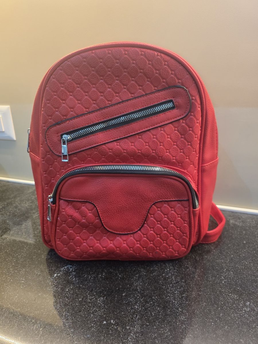 Zaini: Roter Damen Rucksack – NEU – Nuovo (secondo la descrizione) da Hägglingen venduto da Raff_Ella