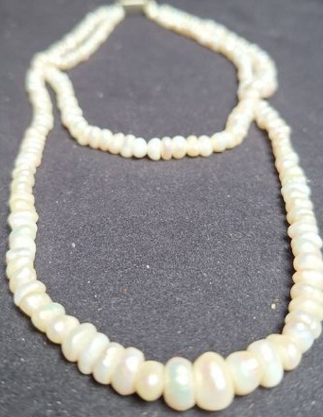 Colliers: Collier perles nacre naturel double rang  – D'occasion à Tannay par v1n1p00h