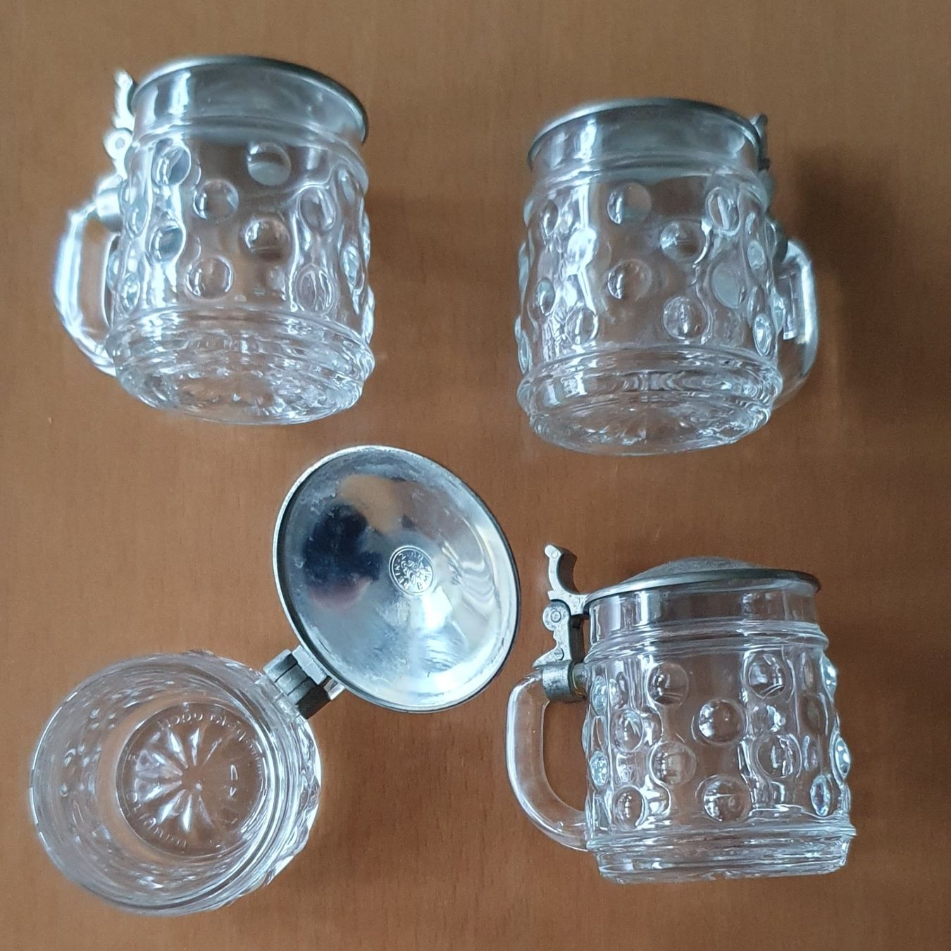 Bicchieri: 4 Original BMF Schnapskrügerl mit Zinndeckel – Usato da Kreuzlingen venduto da Rschweiz1 1