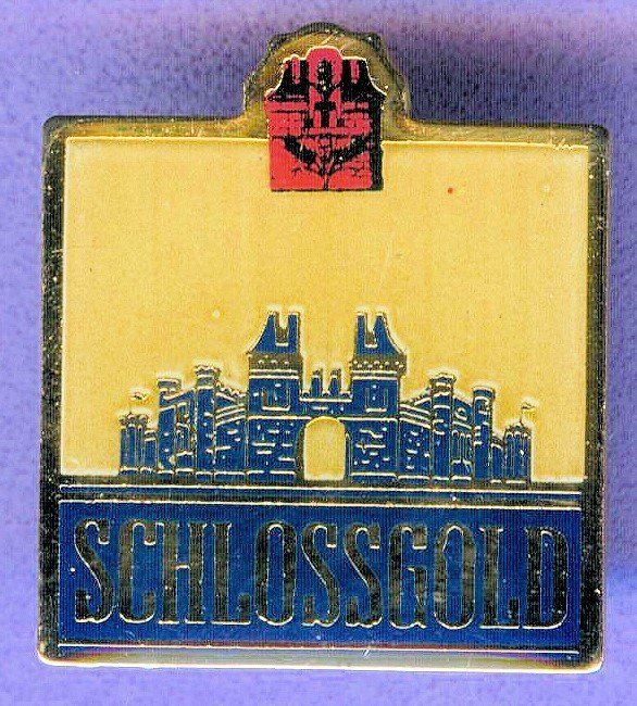 Feldschlösschen Placchette & Badge: FELDSCHLÖSSCHEN Bier  SCHLOSSGOLD – Usato da Winterthur venduto da Sammleroase