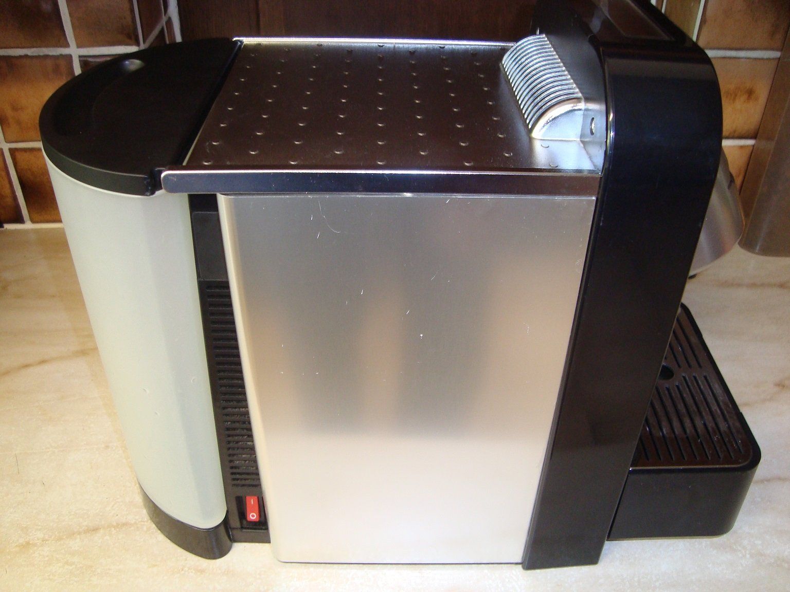 Macchine per caffè & Macchine per espresso: Nespresso Gemini CS 100 Pro – Usato da Jona venduto da Moster01 2
