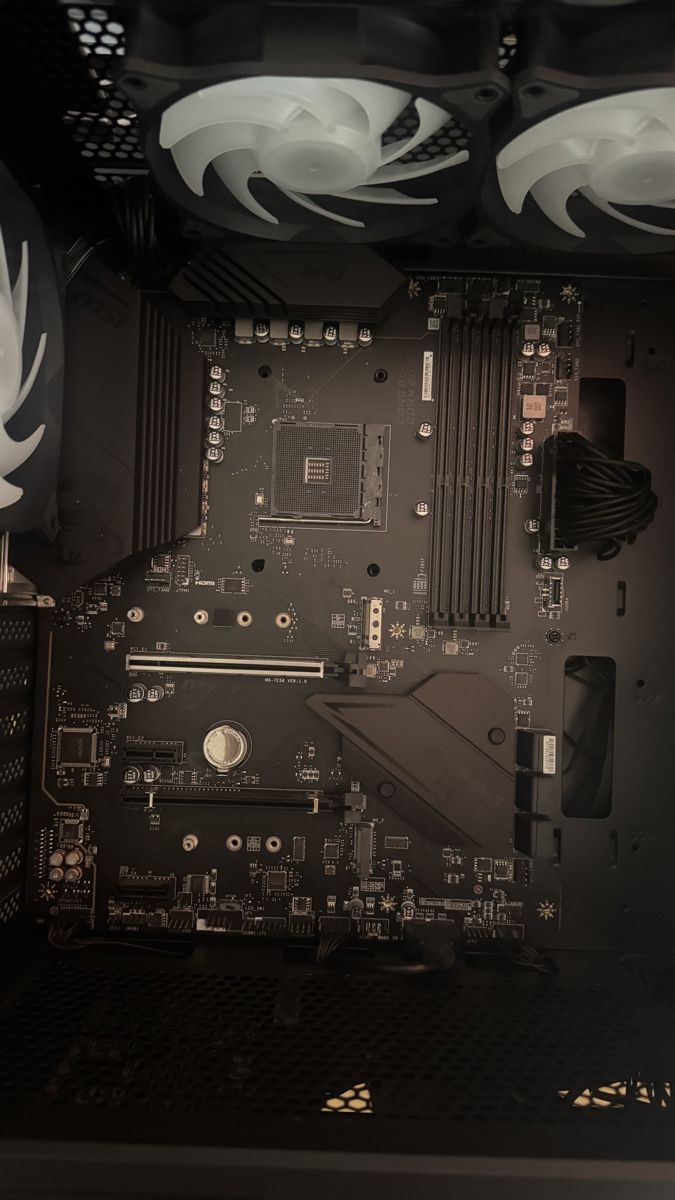 Amd Cartes mère: Msi Mainboard b550 gaming plus am4 – Défectueux à Neuendorf par B.Bolliger 4