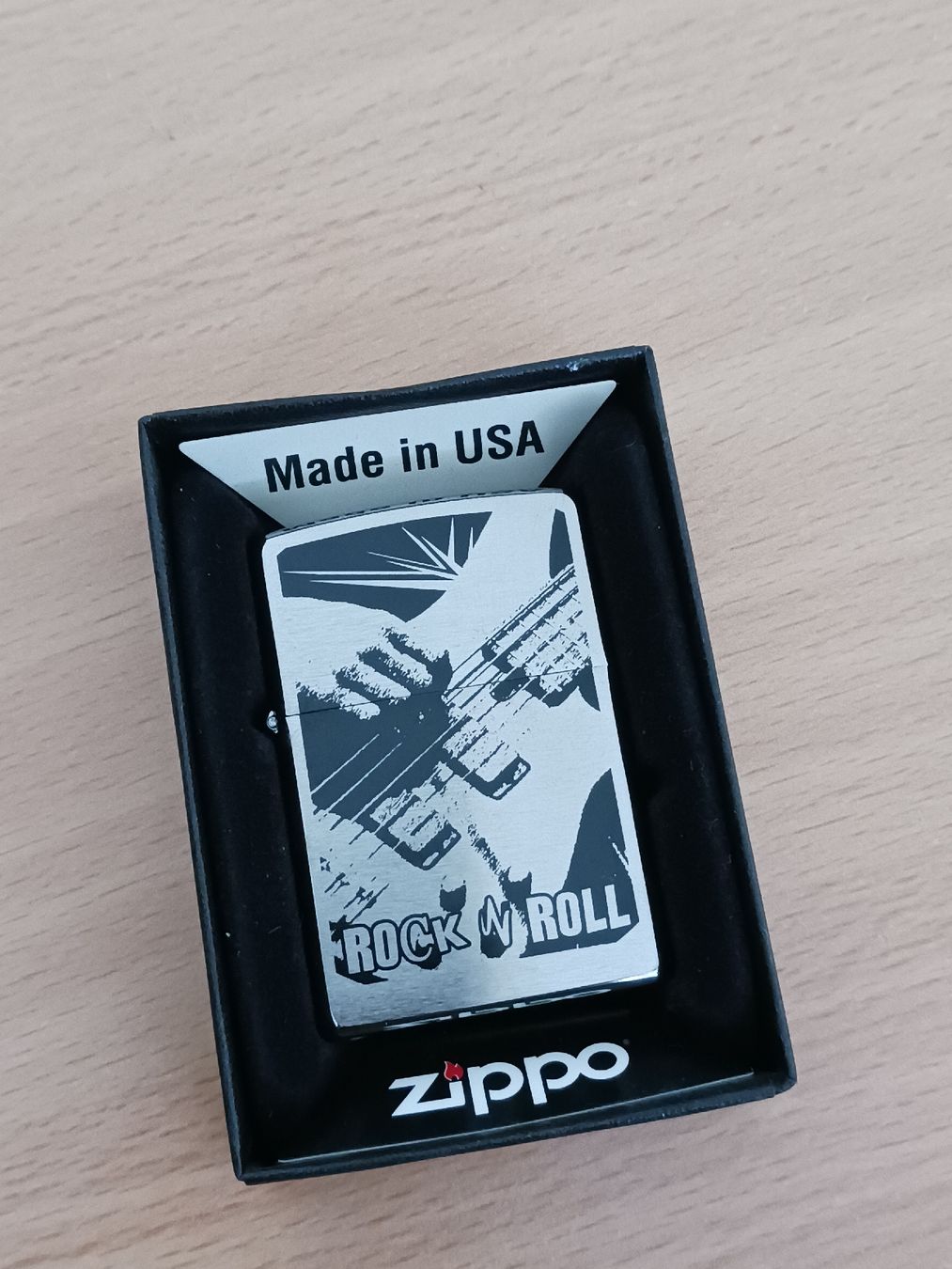 Zippo Briquets: zippo rock n roll  – Neuf avec emballage d'origine à Sion par aym_g5t9
