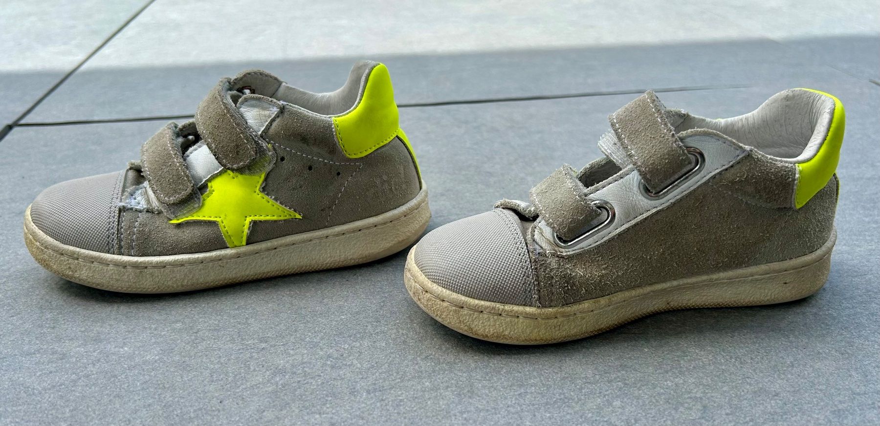 Schuhe für Jungen: Halbschuh/Turnschuh Clic, Grösse 25 – Gebraucht aus Riedholz von Abendsonne 2