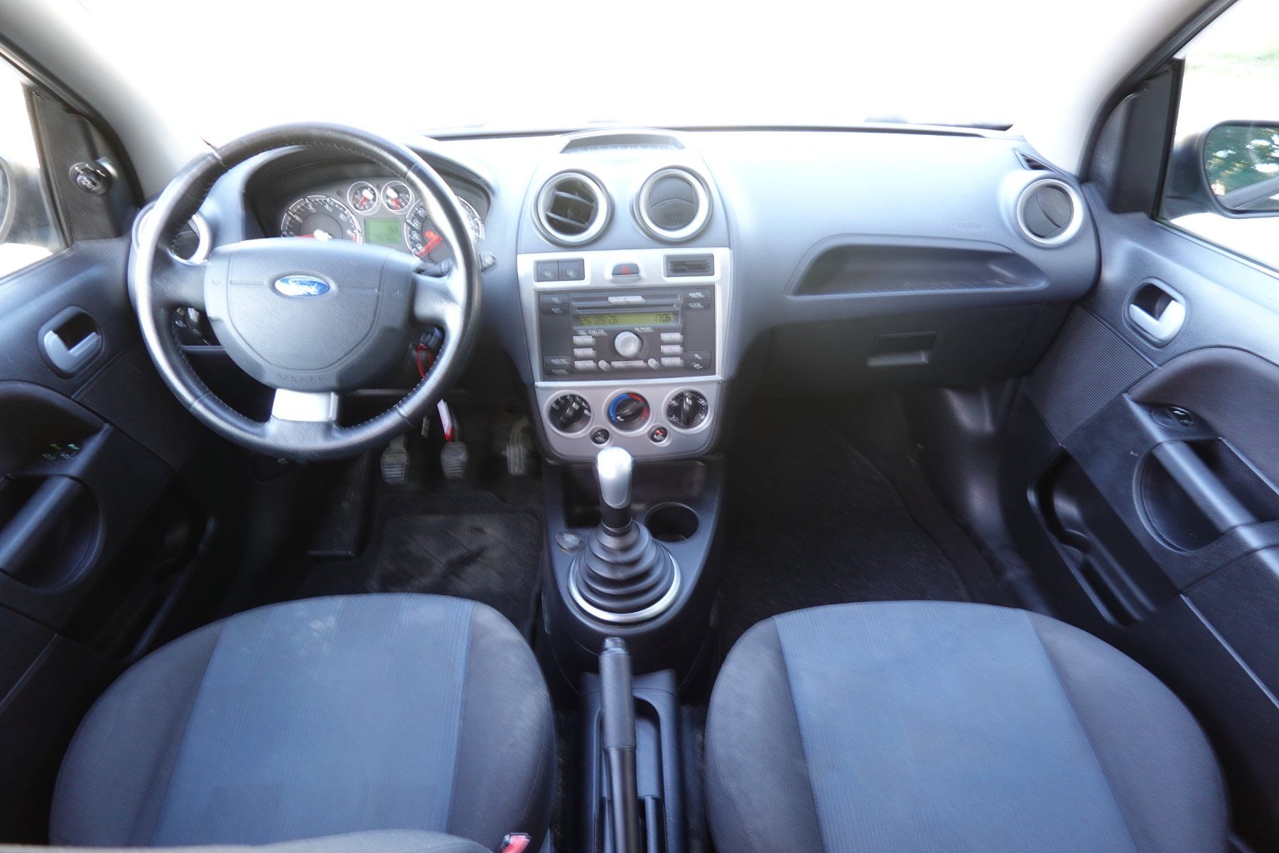 Ford Automobili: Ford Fiesta 1.4 – Usato da Denges venduto da titi613 4