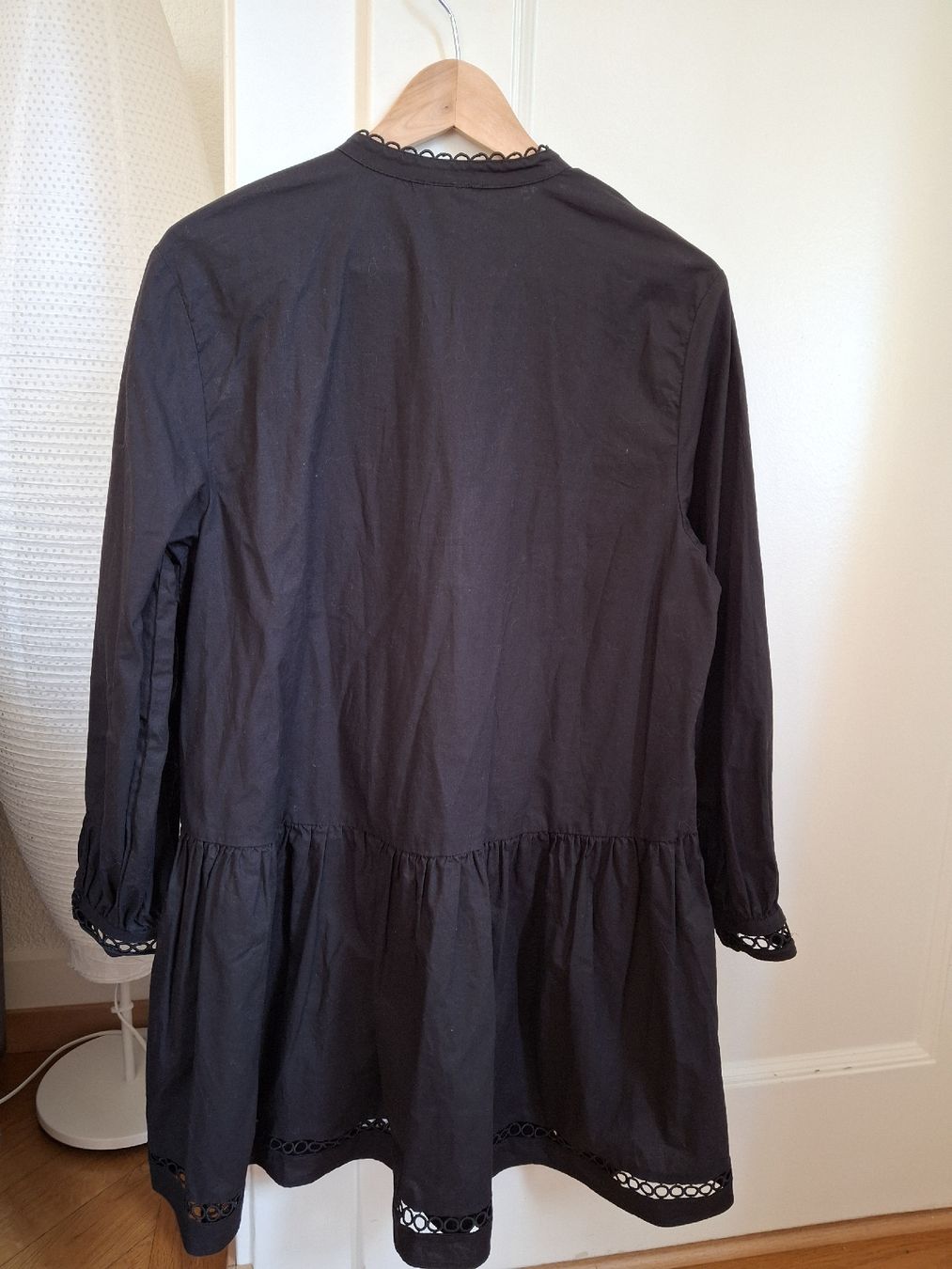 H&M Kleider: Robe noire H&M en coton T36 – Neu (gemäss Beschreibung) aus Lausanne von Cognitia 2