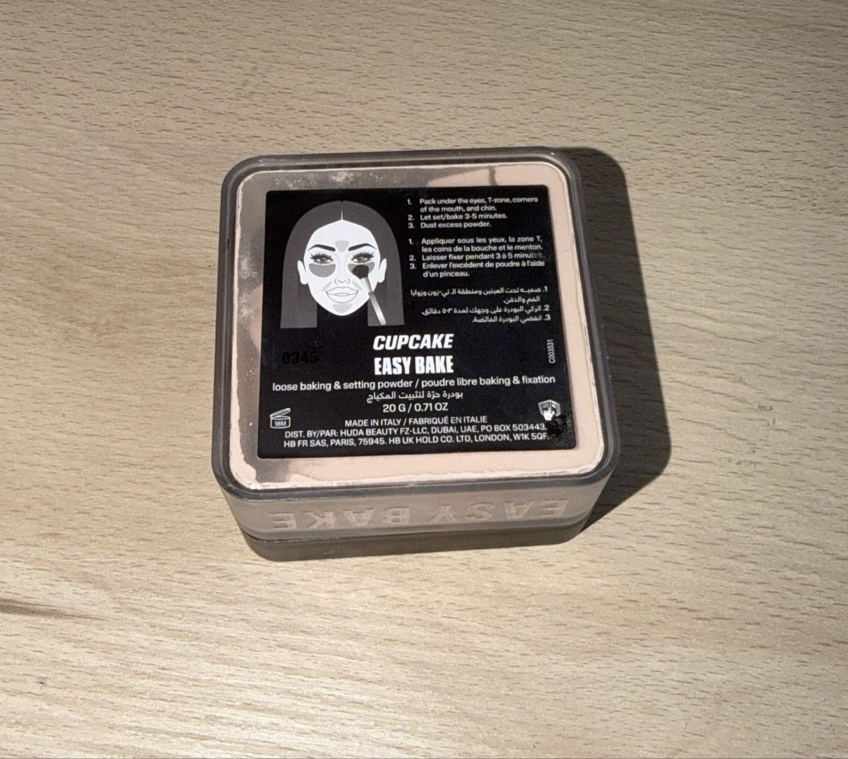 Huda Beauty Make-up: HUDA BEAUTY EASY BAKE POWDER CUPCAKE – Neu (gemäss Beschreibung) aus Puplinge von yav_9r9f 1