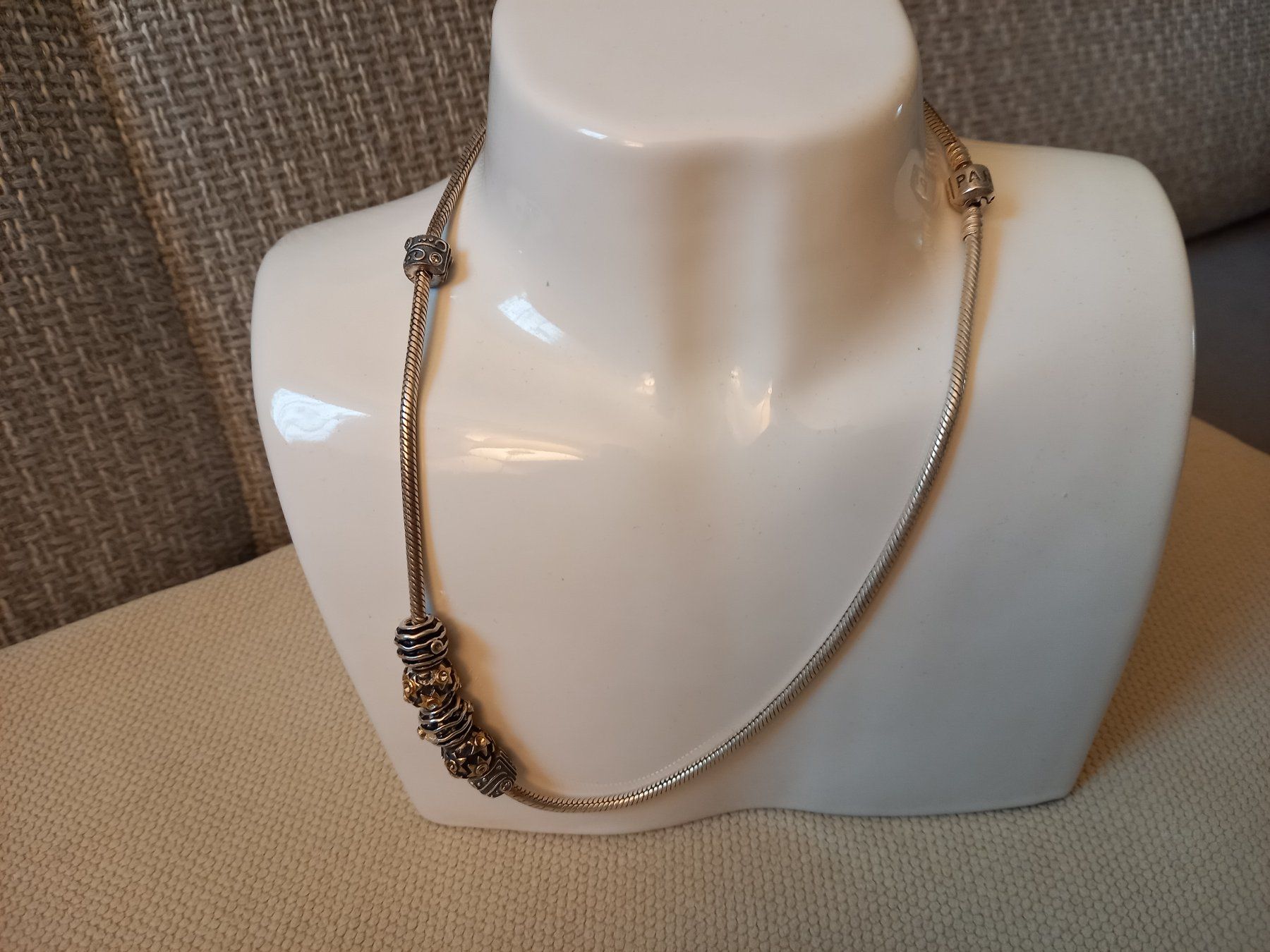 Pandora Ketten: Original "PANDORA COLLIER" mit 6 Charm Anhänger – Gebraucht aus Rickenbach LU von ata47 1