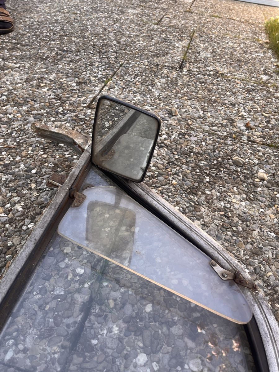 Tutti pezzi di ricambio auto: Trabi Trabant Scheiben Fenster – Difettoso da Winterthur venduto da kaksie 1
