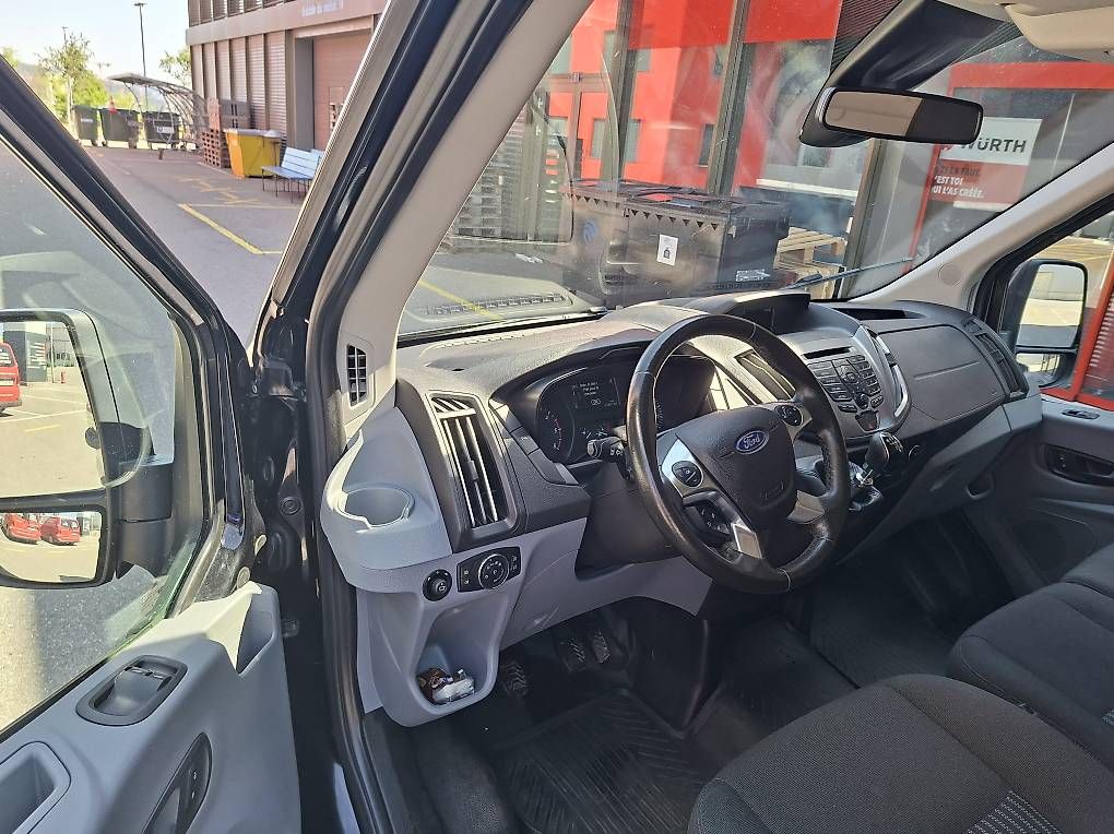 Nutzfahrzeuge: Ford Transit 290 L2 H2 – Gebraucht aus Vuadens von ani31 1