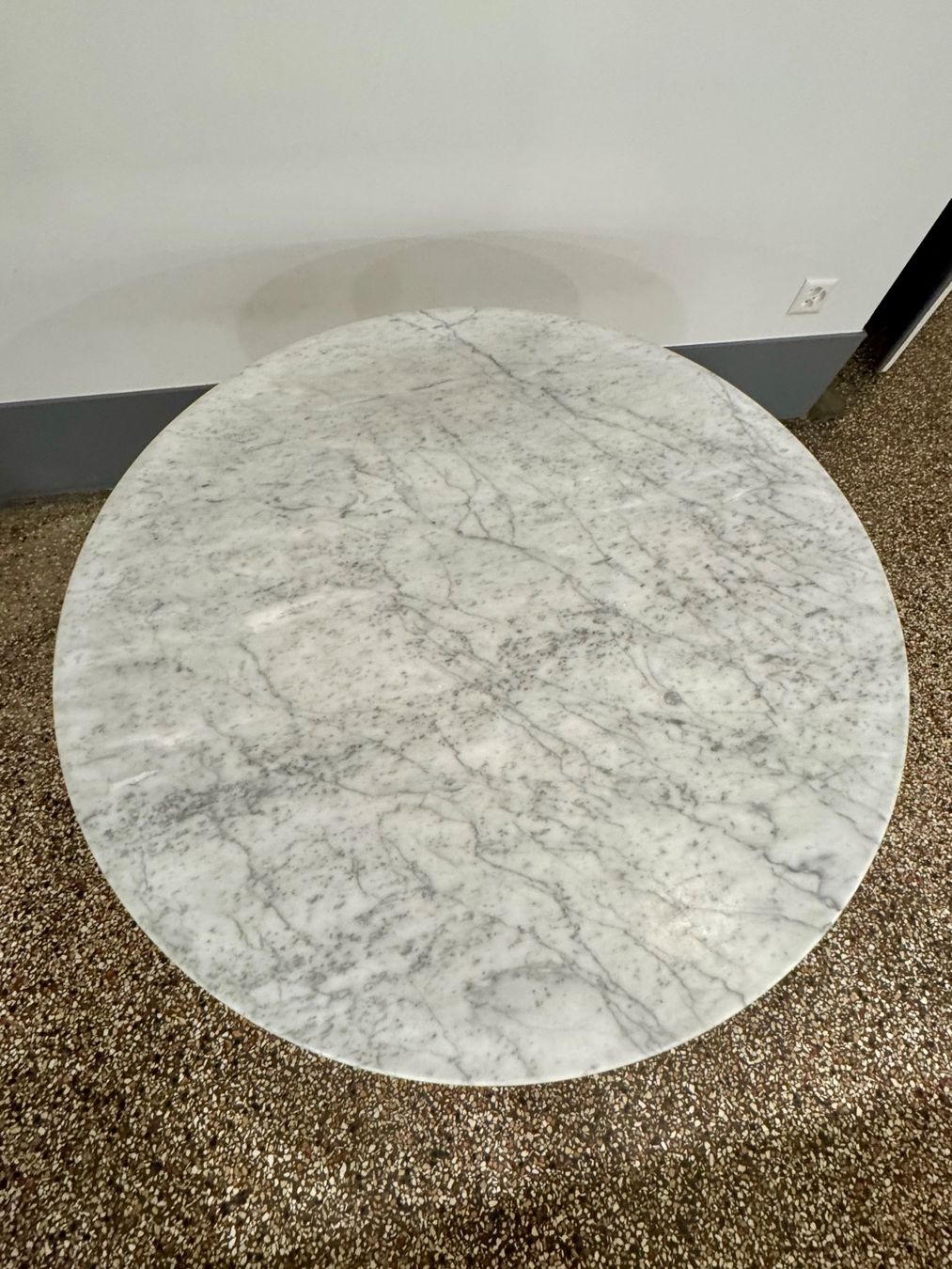 Tische: Bistrotisch - Marmorplatte 90cm – Gebraucht aus Bern von jensstr1979 2
