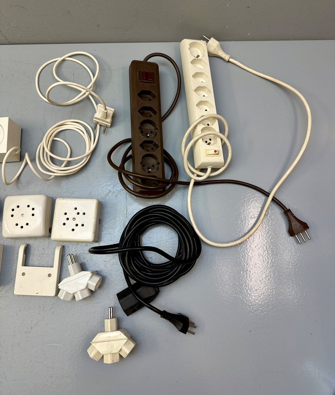 Stecker: SCHALTER/KABEL/STECKER DIV AB 1.-!!! – Gebraucht aus Zürich von NIKI777 3