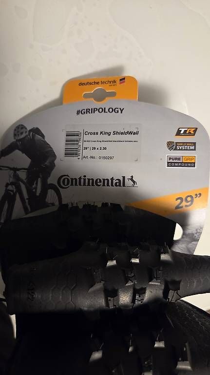 Pezzi di ricambio: PNEUS VELOS VTT 29" neuf – Nuovo e nell'imballaggio originale da Gilly venduto da Florfil