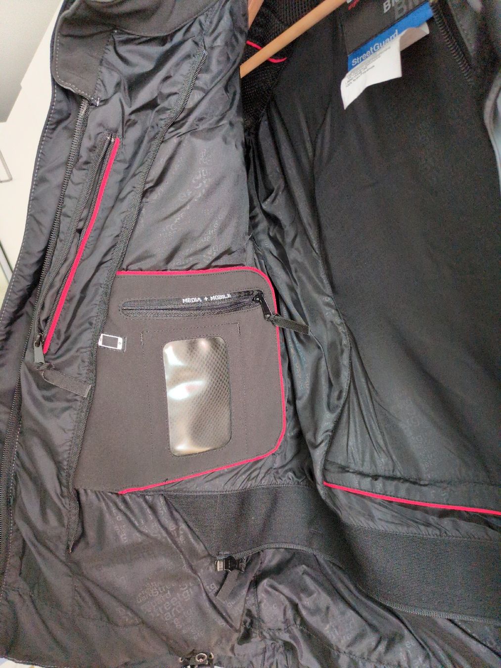 BMW Giacche: BMW Motorrad Jacke – Usato da Olten venduto da Lilliane0 4