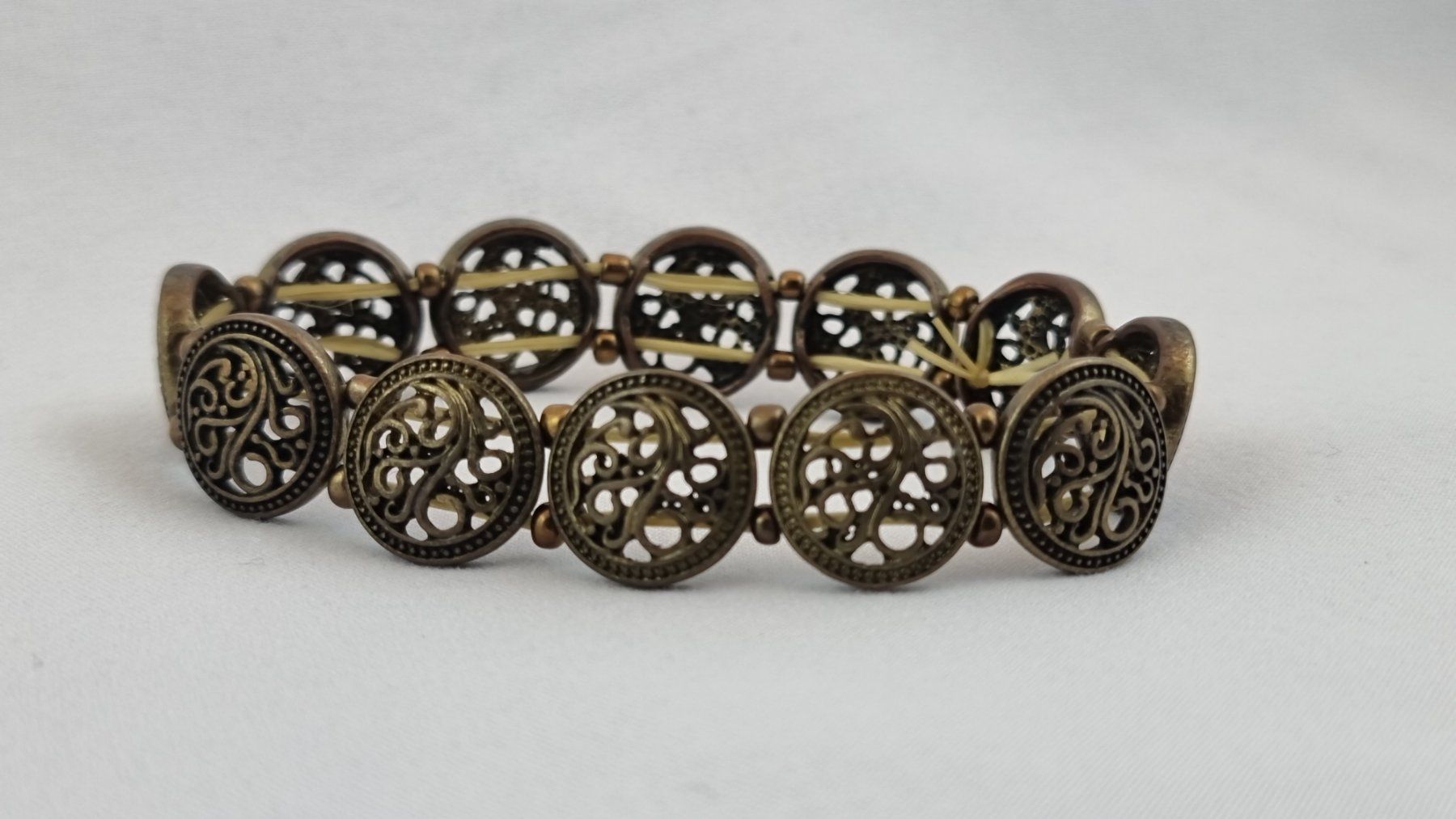 Armbänder & -reifen: Vintage Armband mit Gummi 601 – Gebraucht aus Wald ZH von Martin79 1