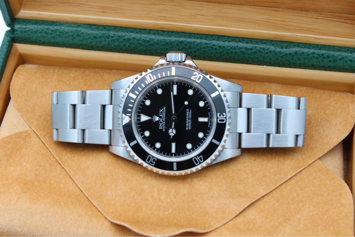 Rolex Orologi: Rolex Submariner (No Date) Full Set – Nuovo (secondo la descrizione) da Wallisellen venduto da Juwelier_Aurum