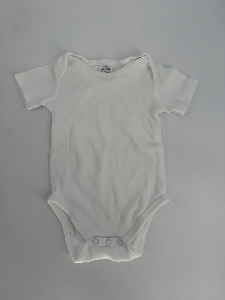 Sous-vêtements: Body kurzarm Gr. 62/68  – D'occasion à Auenstein par moin.