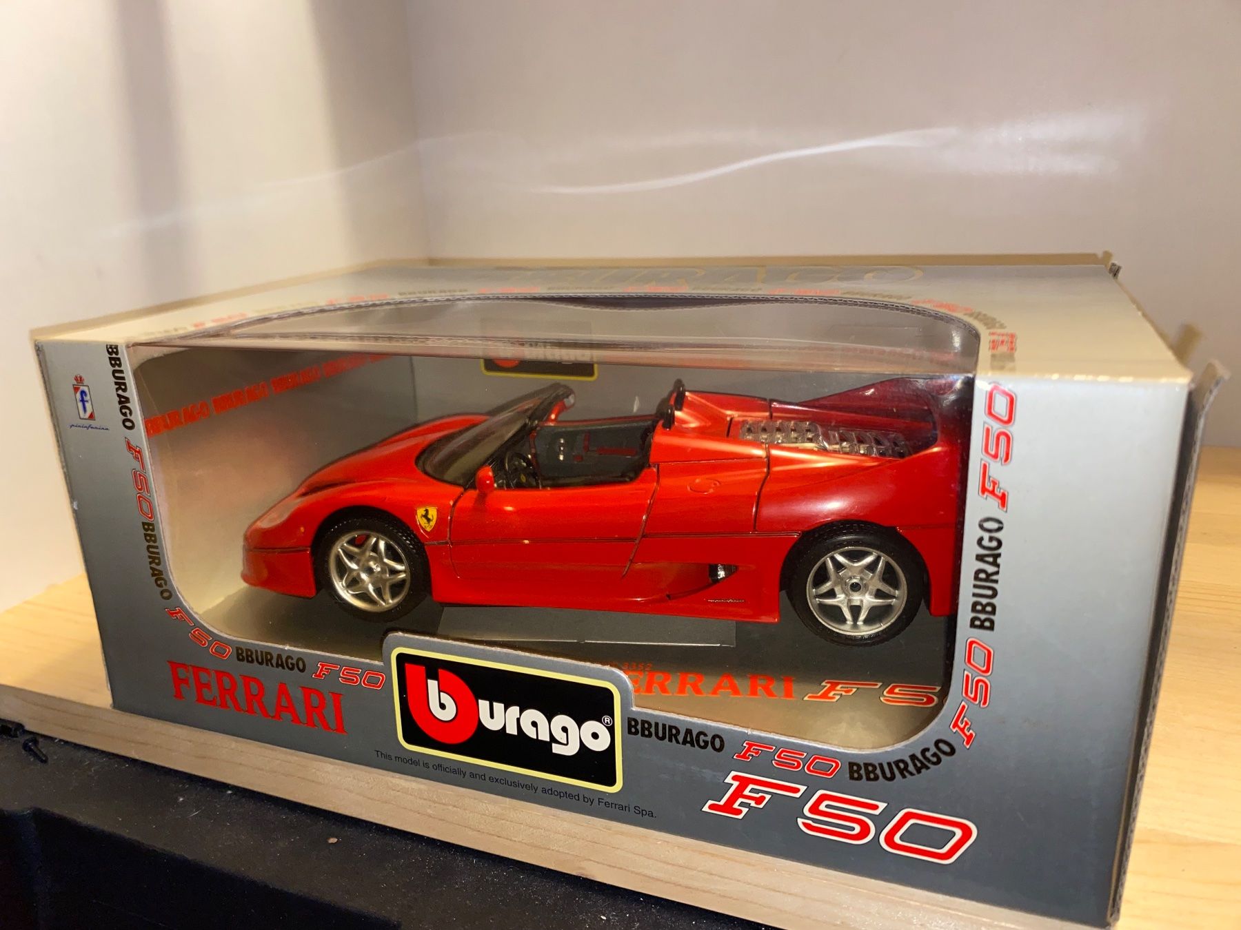 Ferrari Modellini d'auto: Ferrari F50 - 1/18 – Nuovo (secondo la descrizione) da Wohlen AG venduto da PrivatSammlung 1