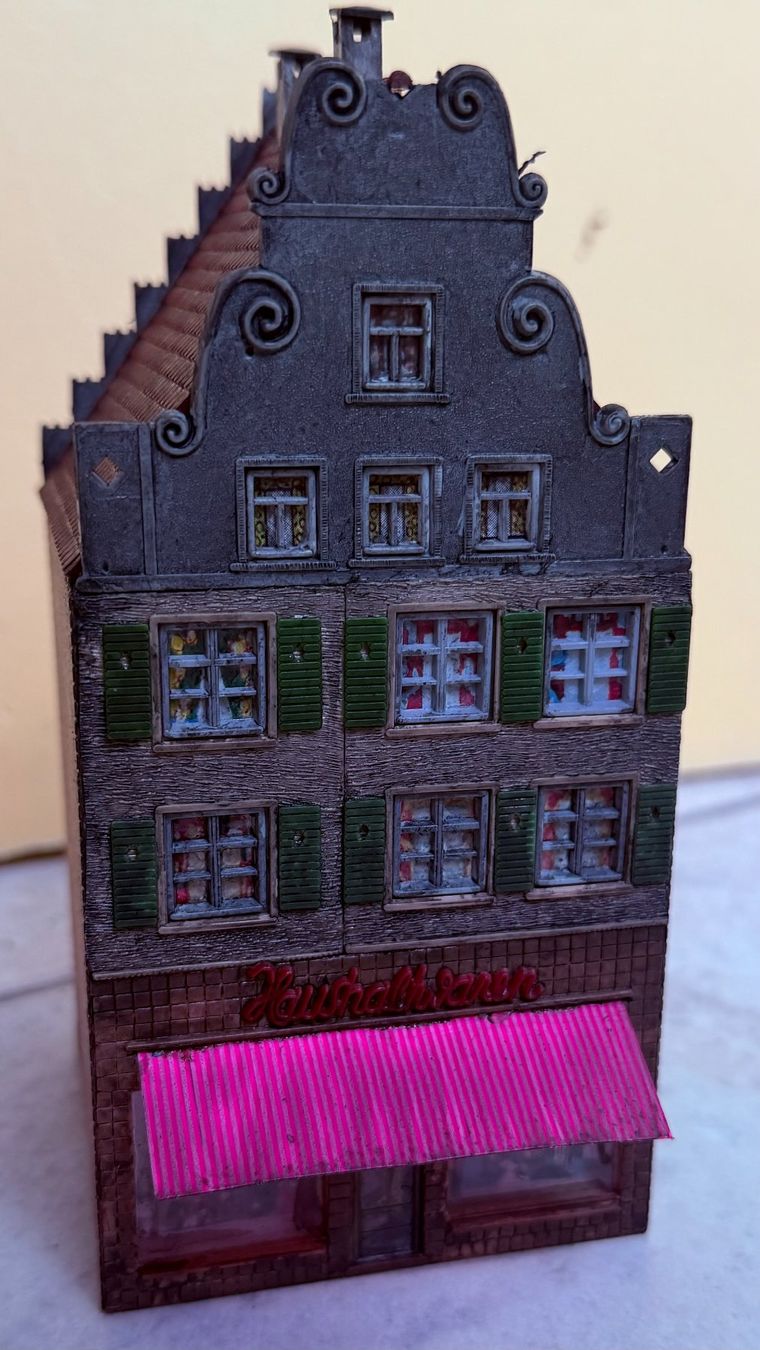 Modellini di ferrovie: Stadthaus von Faller B-924 - Spur HO! – Usato da Steffisburg venduto da Calceolaria 5