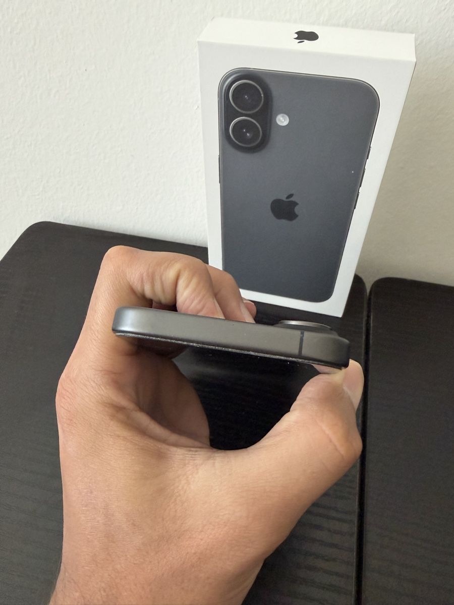 Apple Telefoni cellulari / Smartphones: iPhone 17 - 256 GB – Nuovo (secondo la descrizione) da Luzern venduto da alf_289m 3