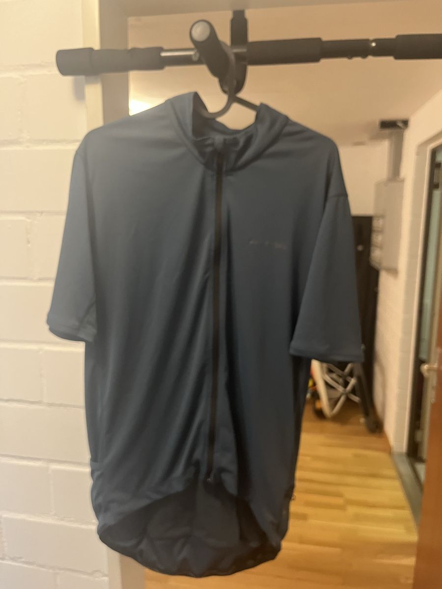 Van Rysel Canottiere & Pantaloni: Velojersey Van Rysel – Usato da Wallbach venduto da Siimsay
