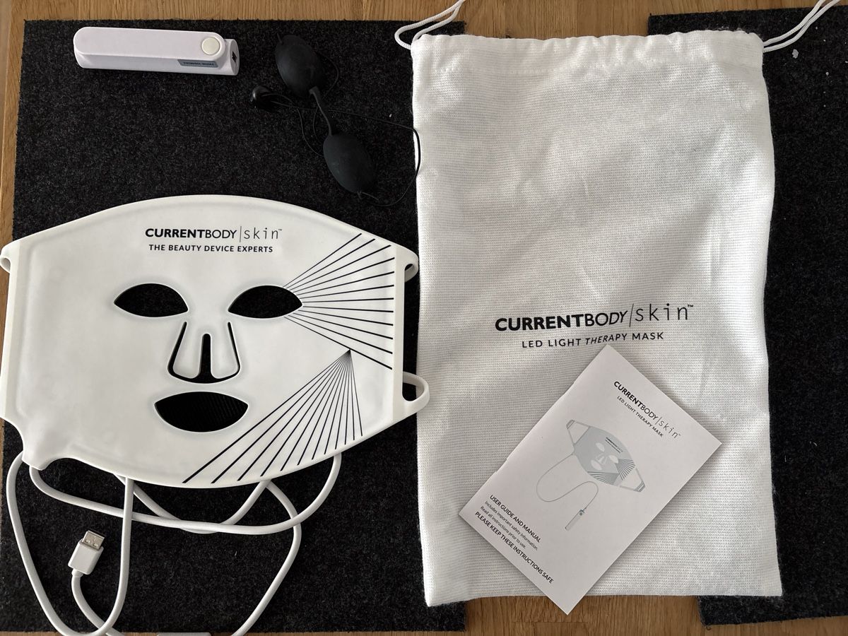 Gesichtspflege: CurrentBody Skin LED Mask - White – Gebraucht aus Zürich von kam_ysh2 2