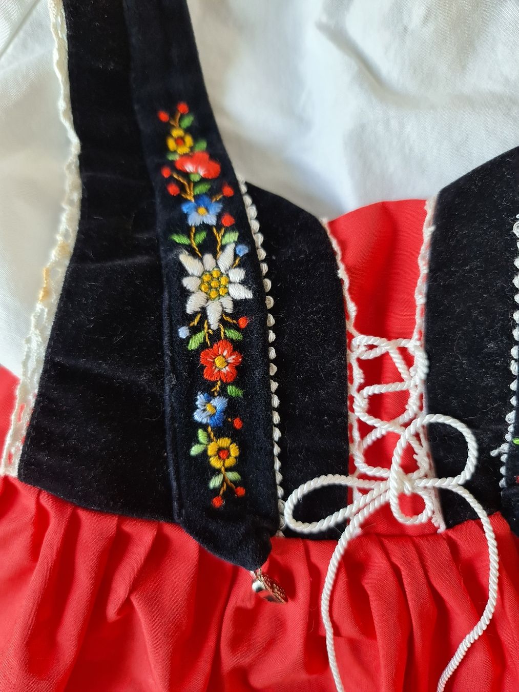 Kleider & Röcke: Schweizer Tracht / Dirndl für Mädchen – Neu (gemäss Beschreibung) aus Uster von Cruleye 3