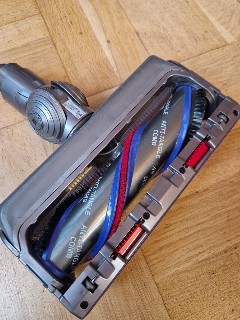 Dyson Staubsauger & Zubehör: Neue Dyson Bodendüse mit Anti-Tangle Comb – Neu (gemäss Beschreibung) aus Dübendorf von S_reb 2