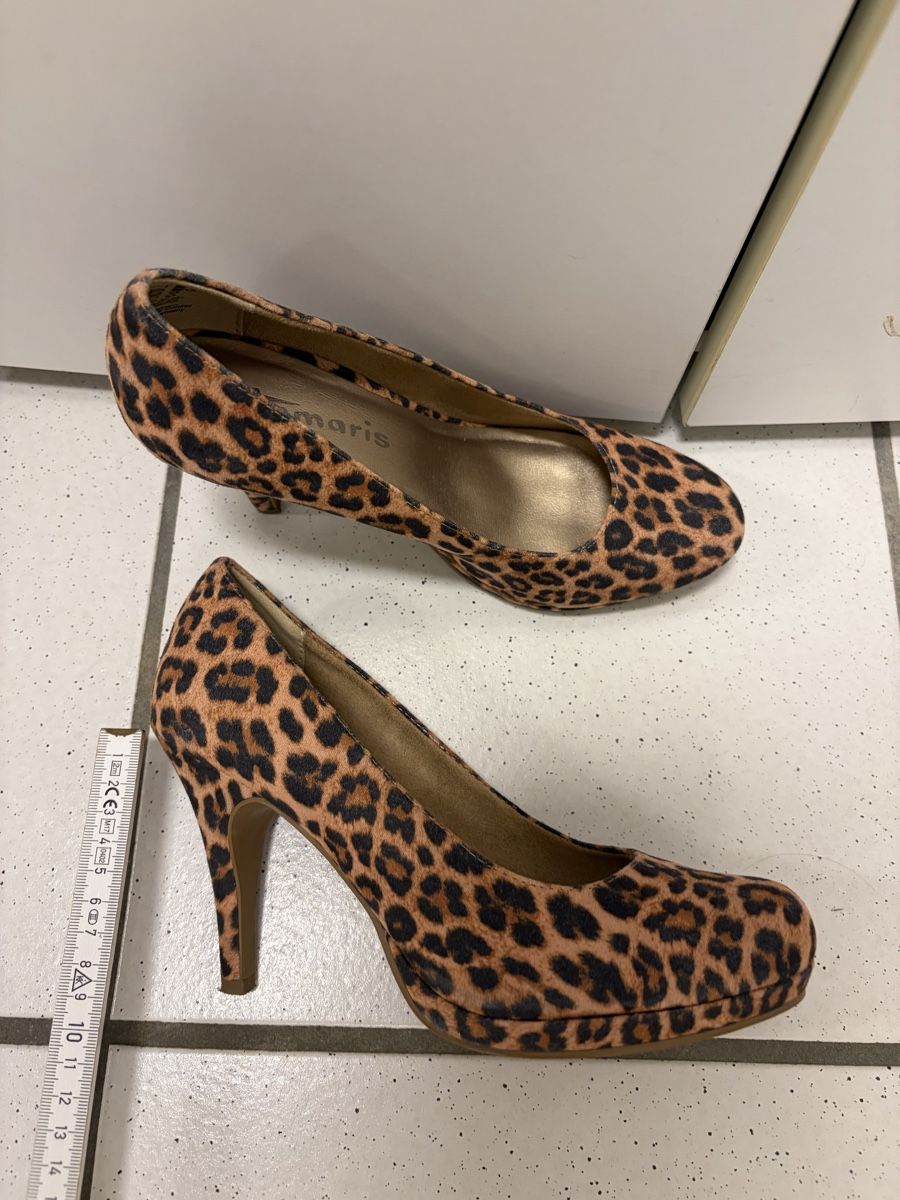 Tamaris Scarpe da donna: Tamaris Pumps Leo-Muster Grösse 38 gebraucht – Usato da Urdorf venduto da worldaround 3
