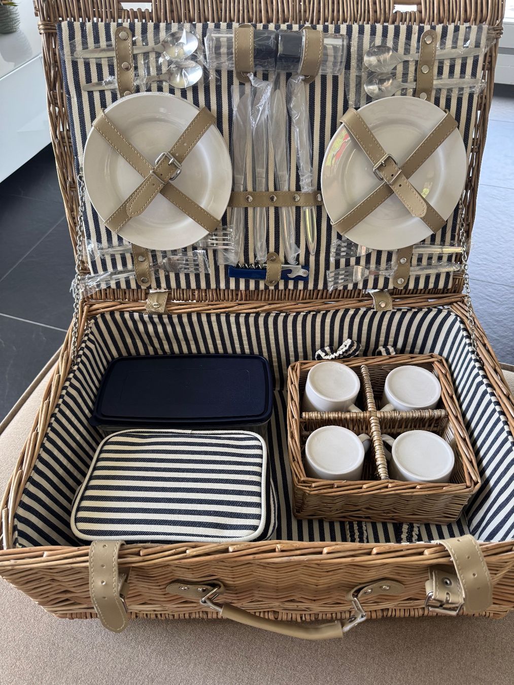 Altro per la casa: Picknickkorb – Nuovo e nell'imballaggio originale da Kriens venduto da mag_b8bz