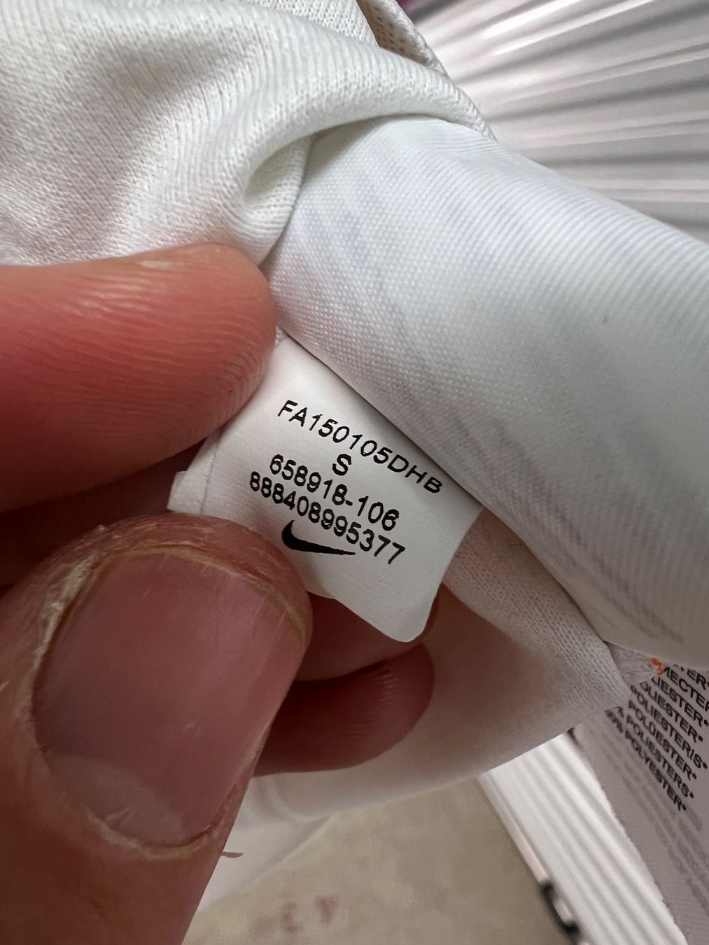 Nike Canottiere & Pantaloni: Nike AS Roma 2015-2016 away De Rossi – Usato da Cully venduto da DealerPrice 7