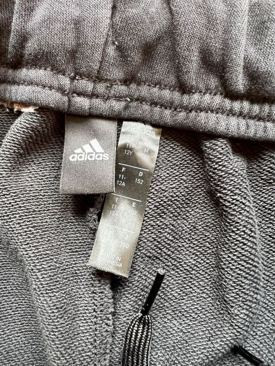 Adidas Pantaloni: Adidas Trainerhose Gr 152 – Usato da Emmenbrücke venduto da Hasen 2