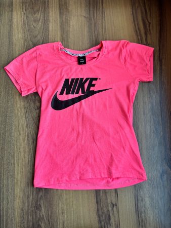 Nike T-Shirt pink Kinder Grösse L, Damen S