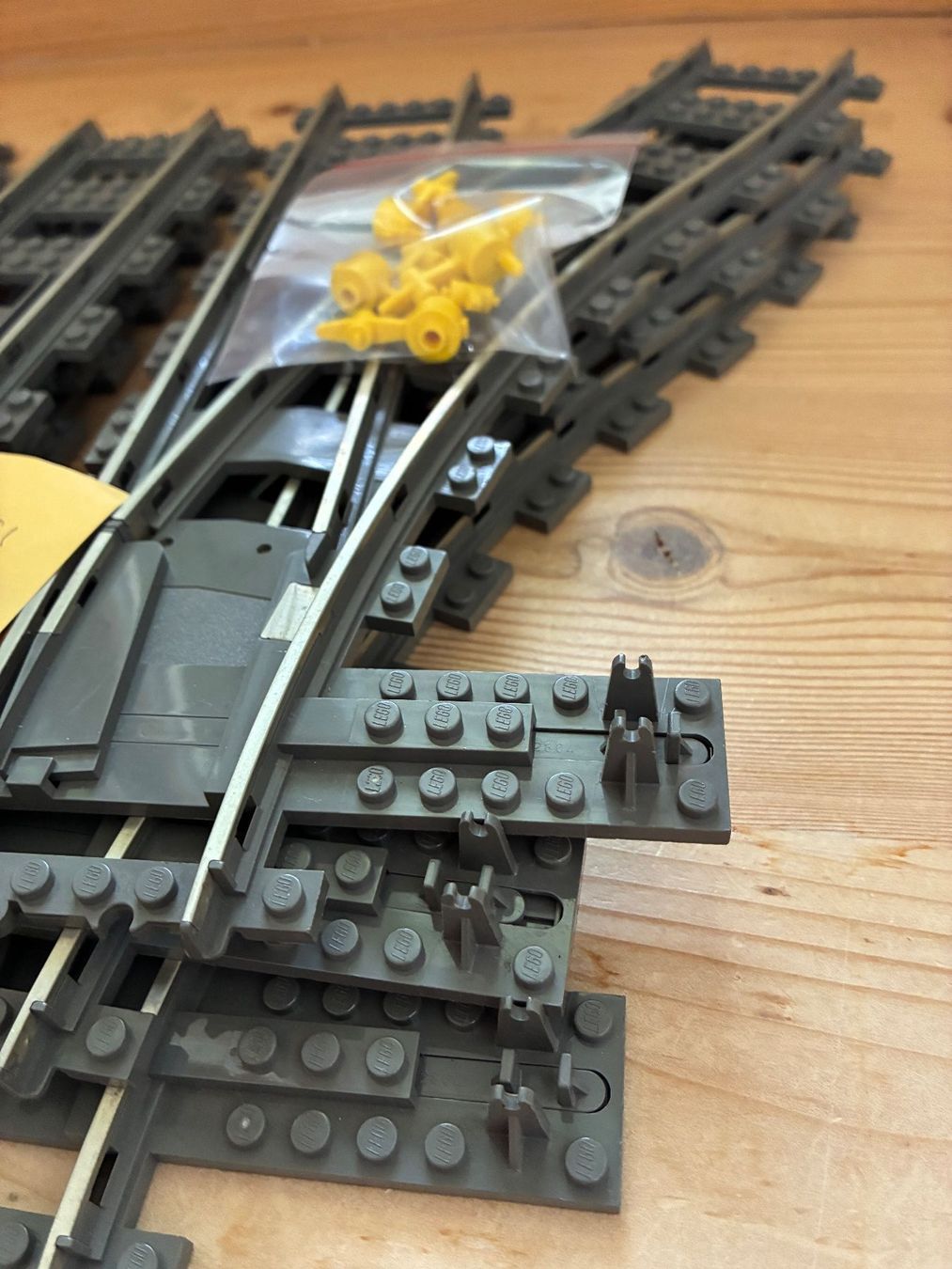 Lego Kit di costruzioni: LEGO 3 Paar Weichen 9 Volt – Usato da Reigoldswil venduto da Frog40 1