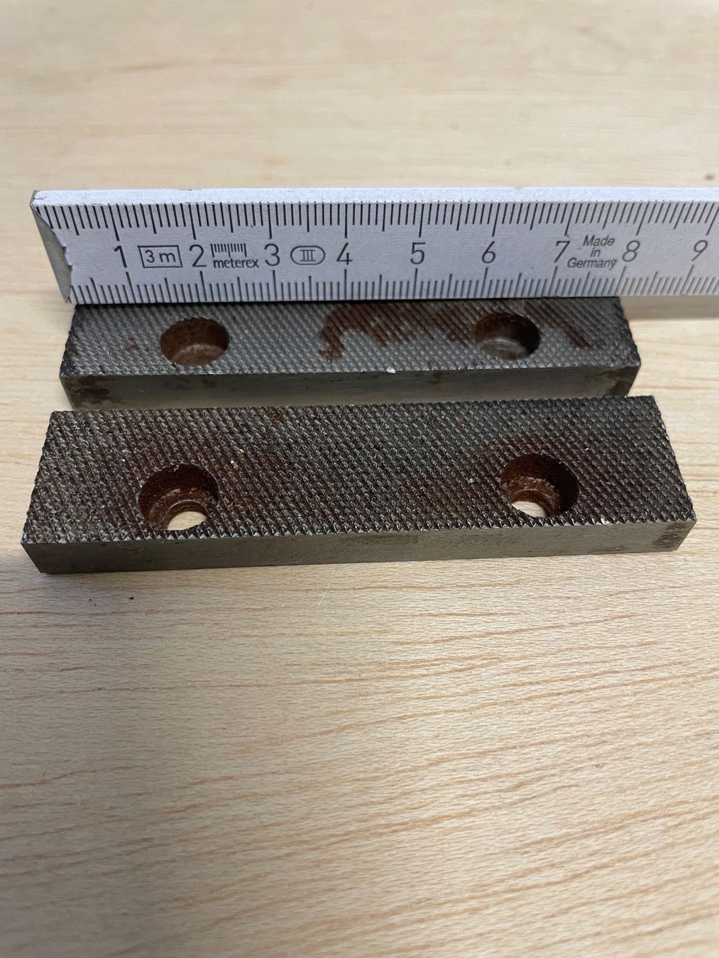 Gressel Tutti gli attrezzi: Gressel Schraubstock Backen 80mm – Usato da Glattfelden venduto da tvi511 1