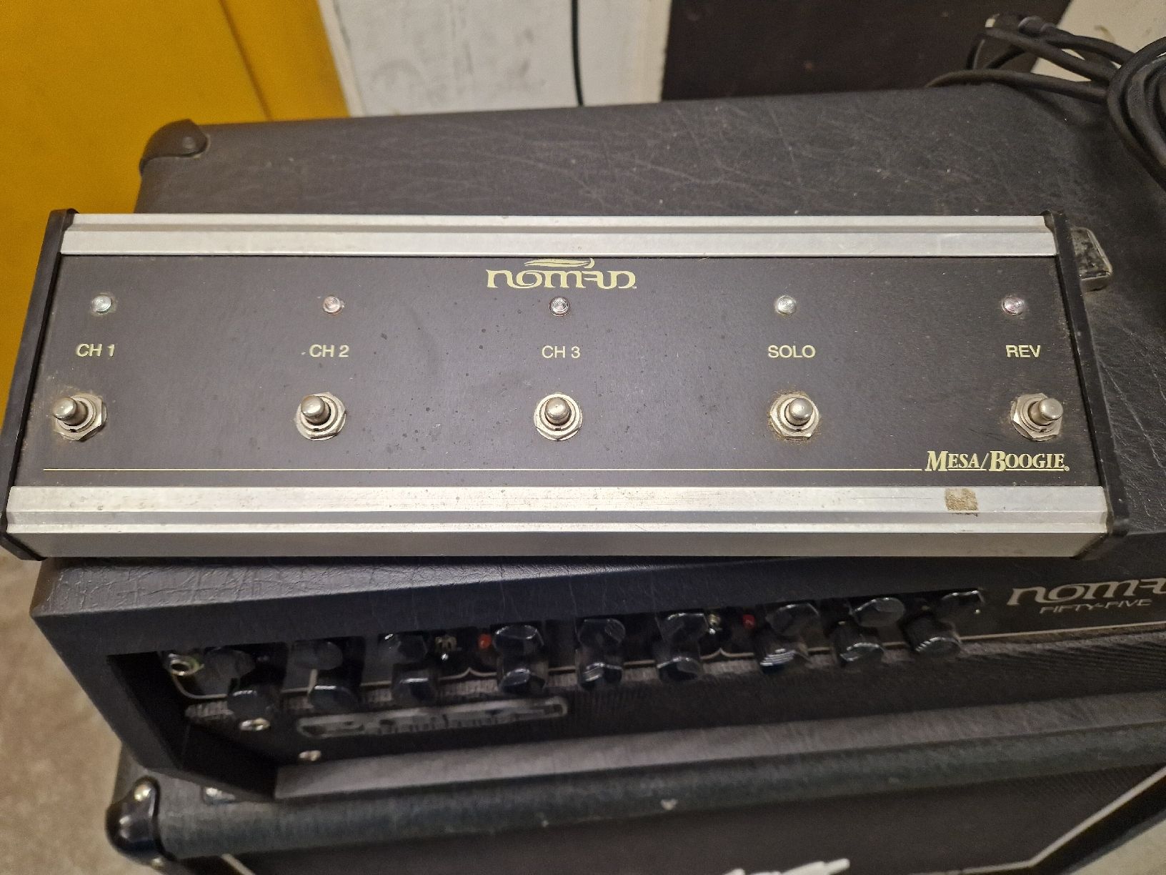 Mesa Boogie Amplificatori: Mesa Boogie Nomad Top inkl. Case und Original Pedal – Usato da Kölliken venduto da dom_d57l 1