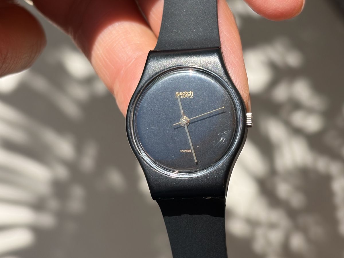 Swatch Orologi: Swatch Uhr Lady Kunststoff, schwarz – Usato da Möhlin venduto da seerose6 2