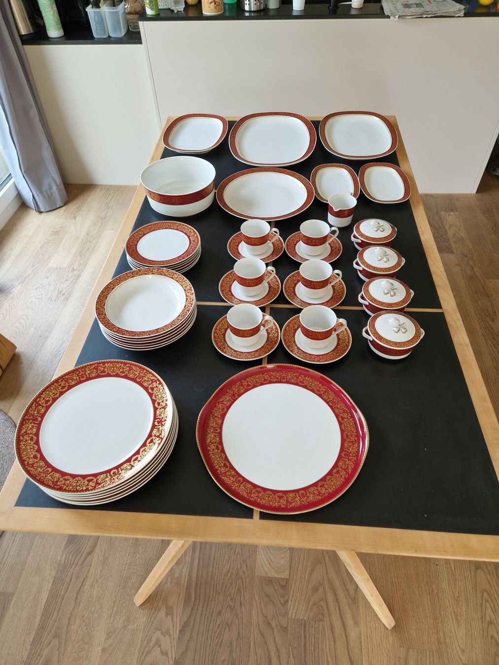 Set di piatti: Langenthal Château Geschirrset – Usato da Kyburg venduto da zei_z76d 1