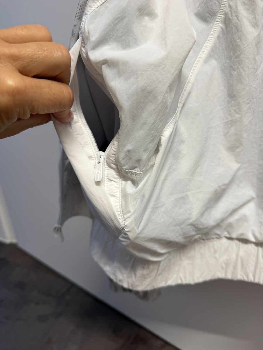 Lululemon Vestes: Lululemon Jacke  – D'occasion à Neerach par the_modern_mini 4