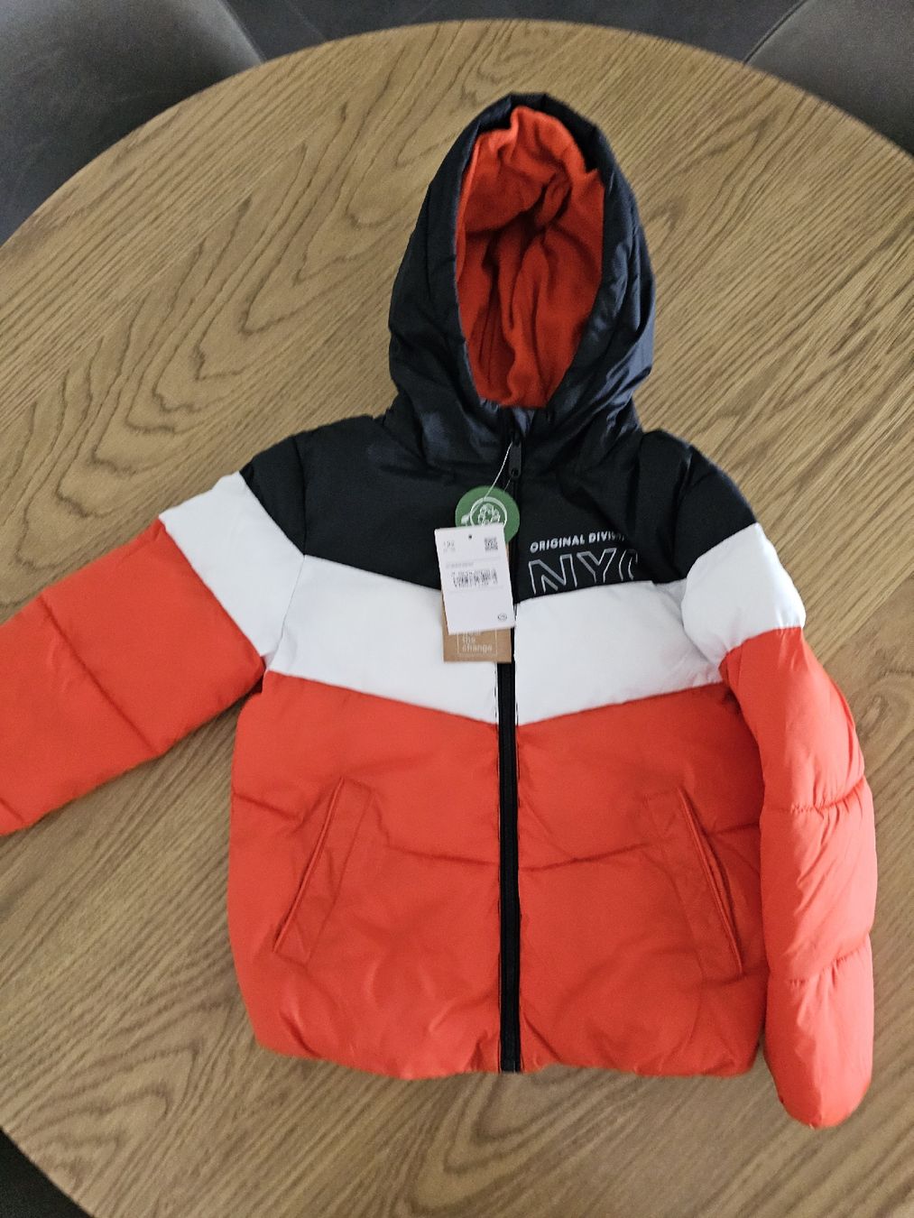 C&A Jacken & Mäntel: Doudoune neuve C&A neuve taille 122 – Neu und originalverpackt aus Attalens von mar_rq8k
