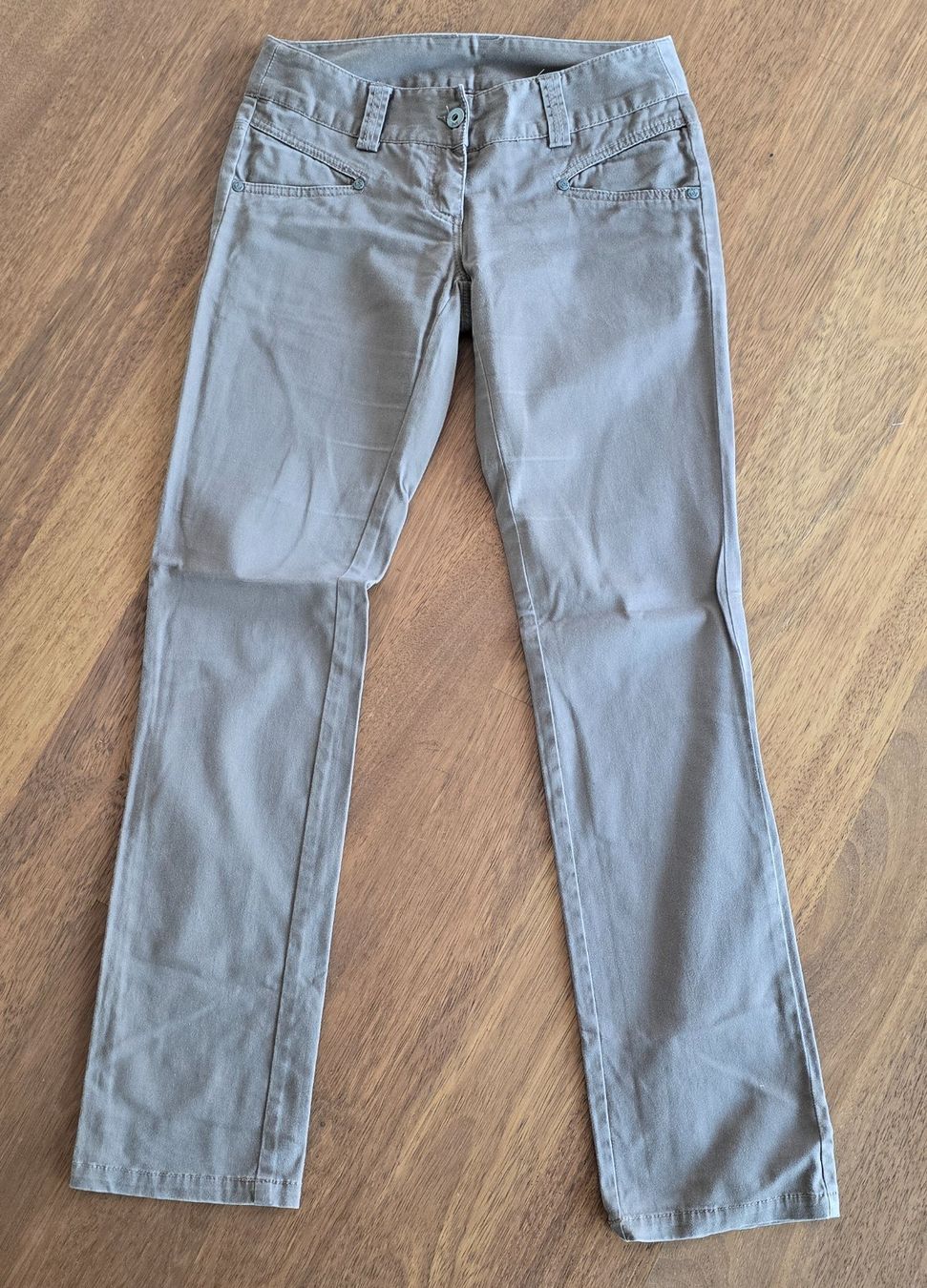 Kleiderpakete: Second Hand 10 Hosen Gr. 36/38 – Gebraucht aus Seuzach von Verano_2026 8