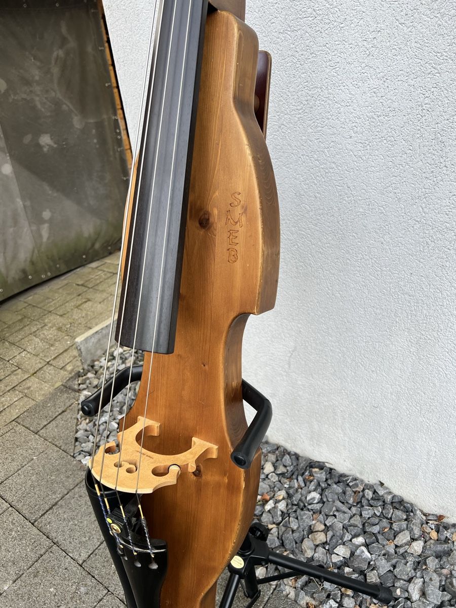 Strumenti musicali: E-Kontrabass 3/4 – Usato da Schüpfheim venduto da ukb5 2