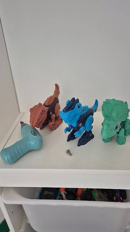Jouets: Dinos zum Schrauben – D'occasion à Zürich par son_n55d