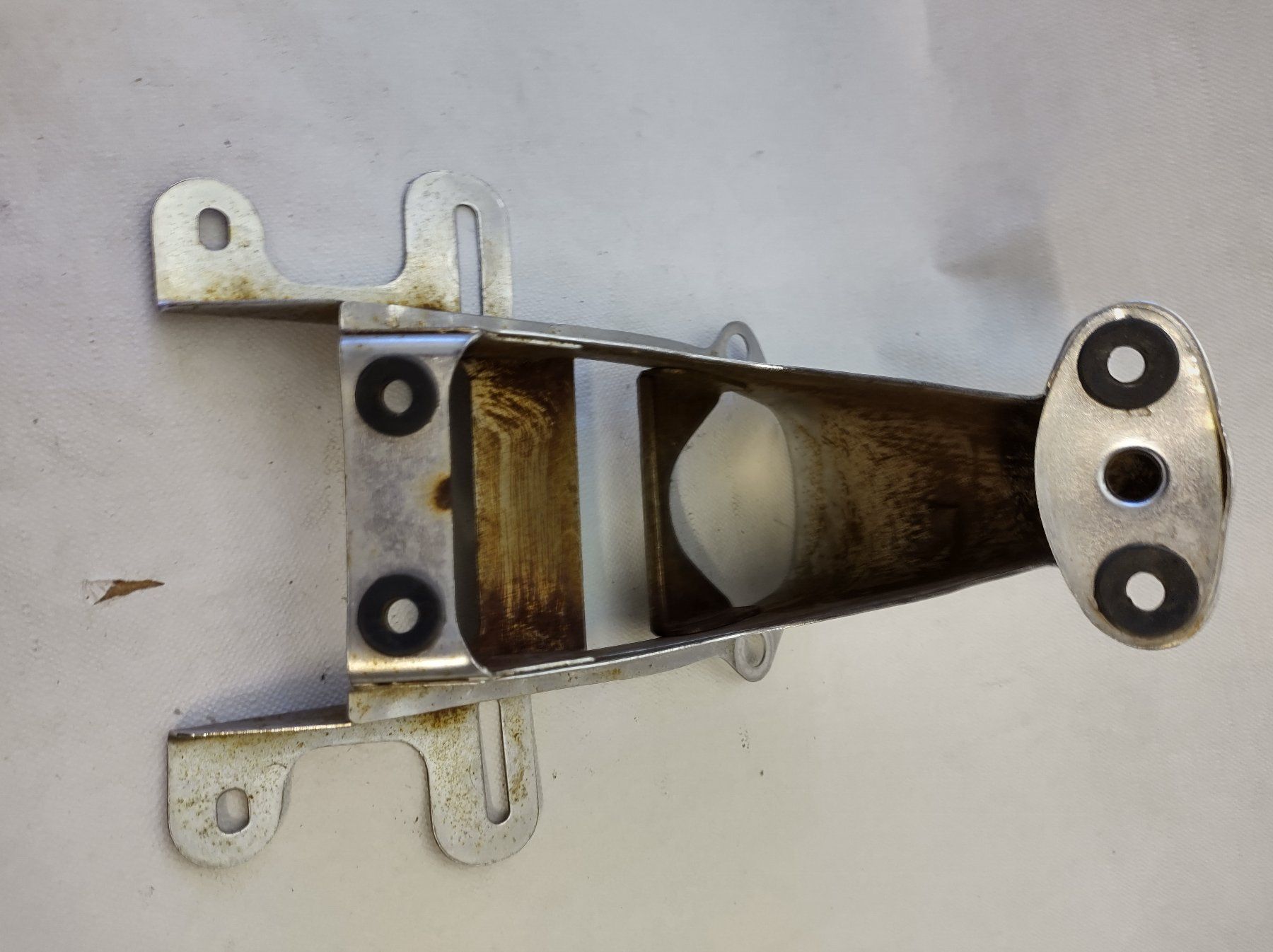 Honda Tutti i ricambio per moto: Honda CB 750 K3-K5 Kennzeichenhalter – Usato da Basadingen venduto da Class-X_Parts 4