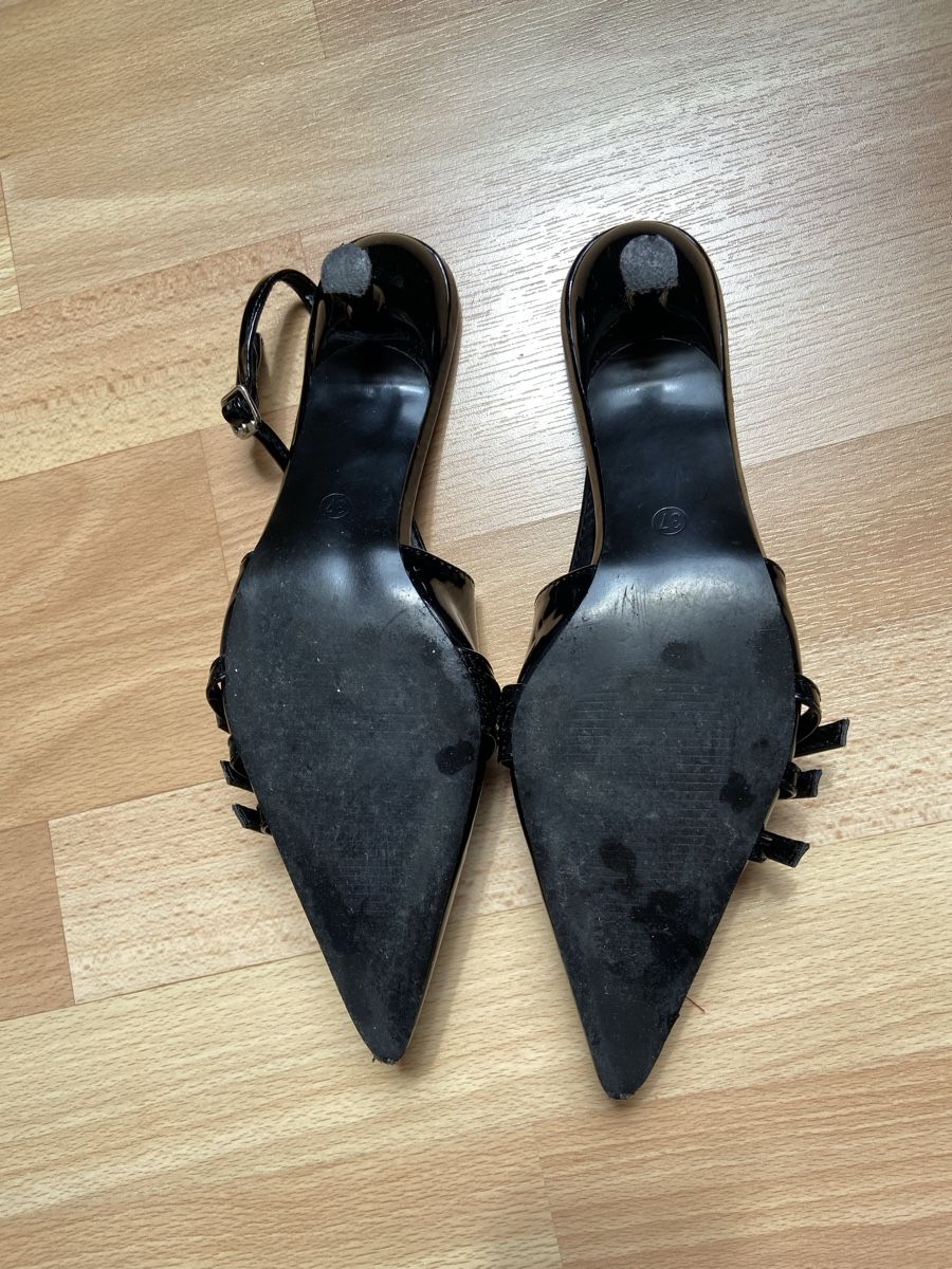 Shein Scarpe da donna: Kitten heels noir verni, talons 4.5cm – Usato da Mont-sur-Lausanne venduto da lau_2775 4