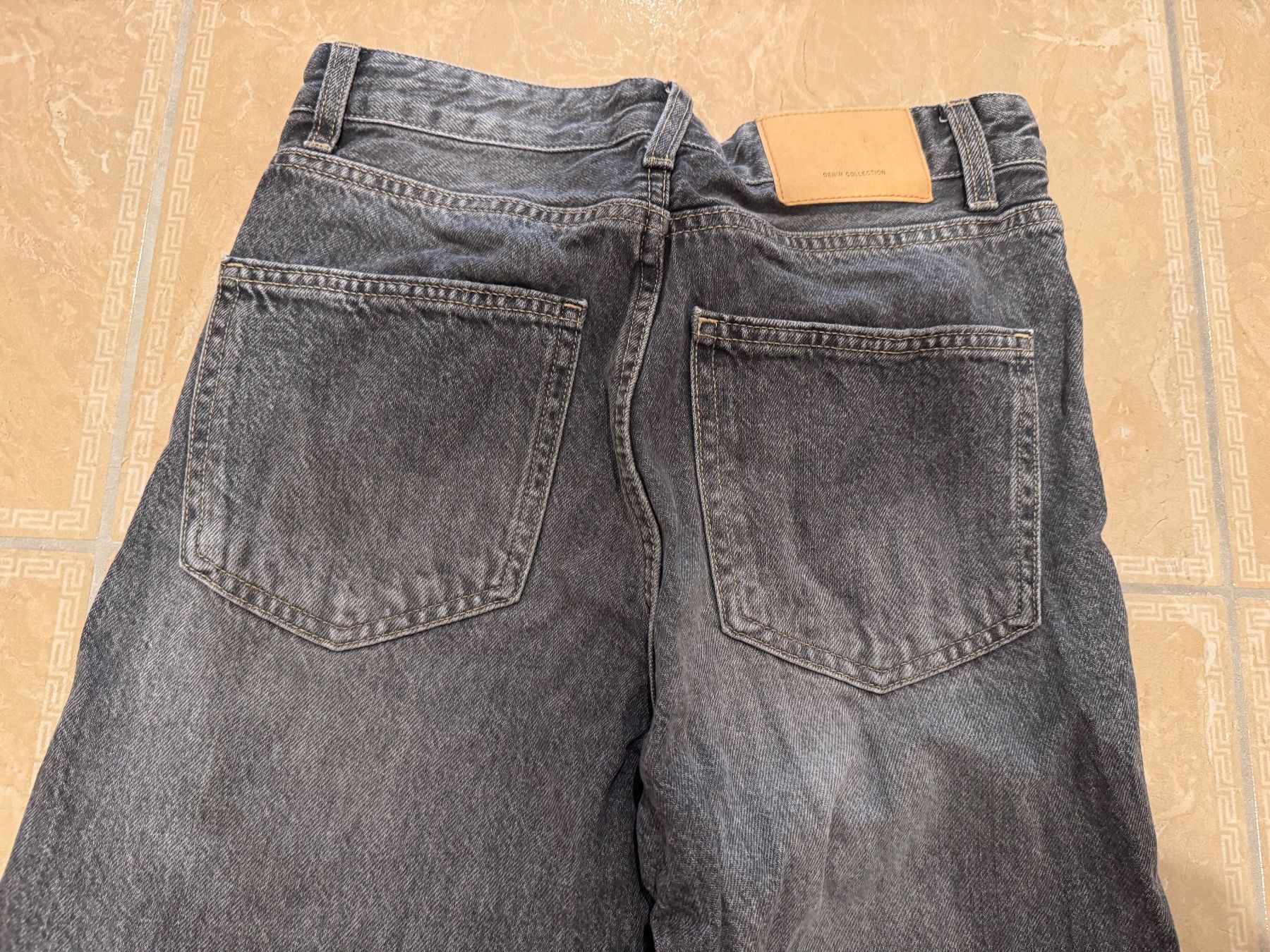 Bershka Jeans: Bershka neue jeans, 36 – Nuovo (secondo la descrizione) da Klingnau venduto da Markus14 4