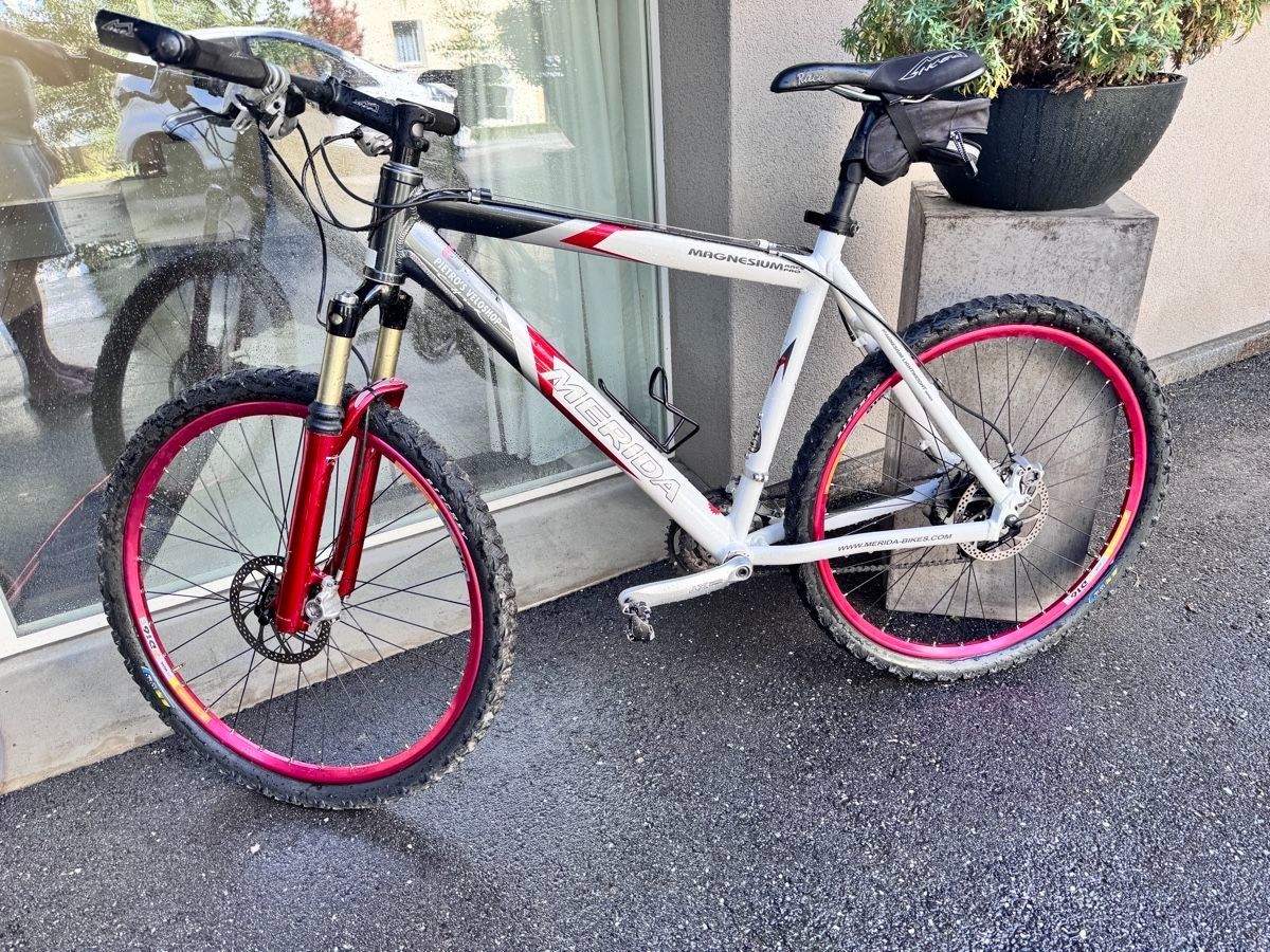 Merida Velos: Merida Magnesium Ultraleicht  MTB – Gebraucht aus Windisch von Cicas