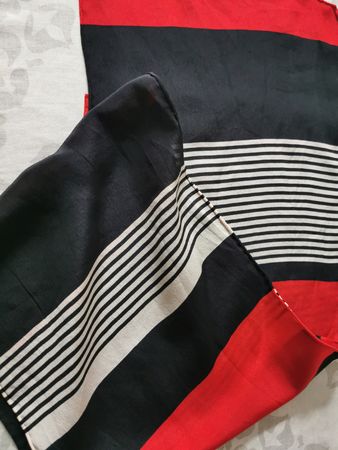 Damen Seide Schal 130×25 cm. 
