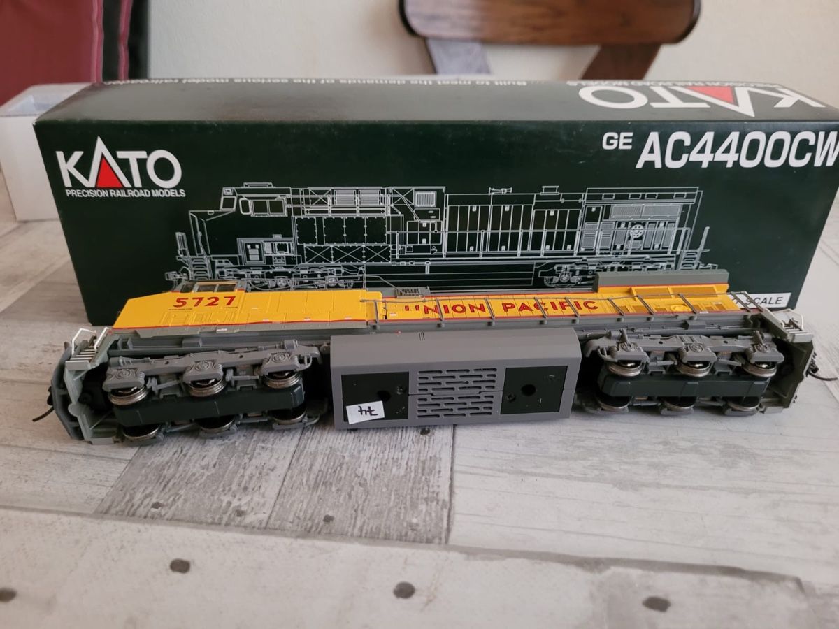 Kato Modellini di ferrovie: KATO Diesellok H0 digital – Usato da Steffisburg venduto da susello 2