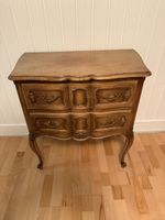 Louis-XV-Kommode mit 2 Schubladen